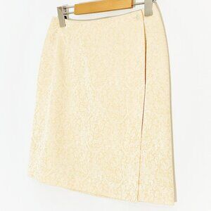 Vintage ANNE KLEIN WRAP MINI SKIRT in Pale Yellow Floral Jacquard / Size Small